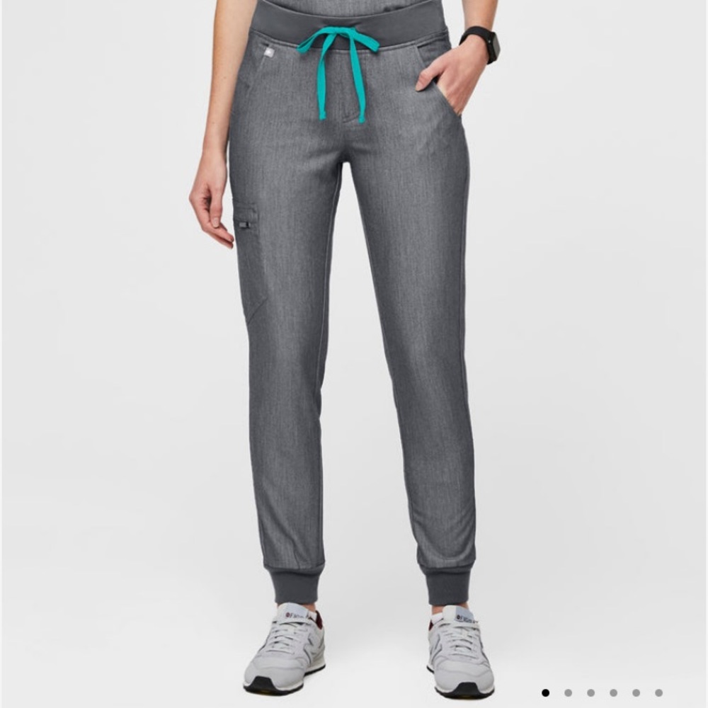 Figs Zamora joggers scrub pants